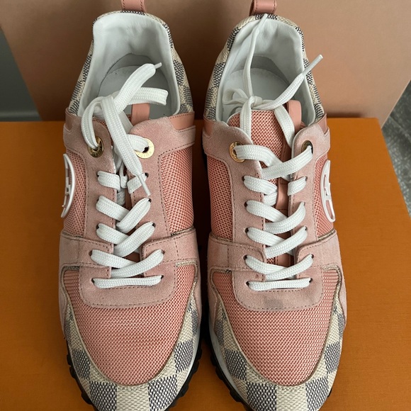LOUIS VUITTON SNEAKERS - Picture 4 of 7